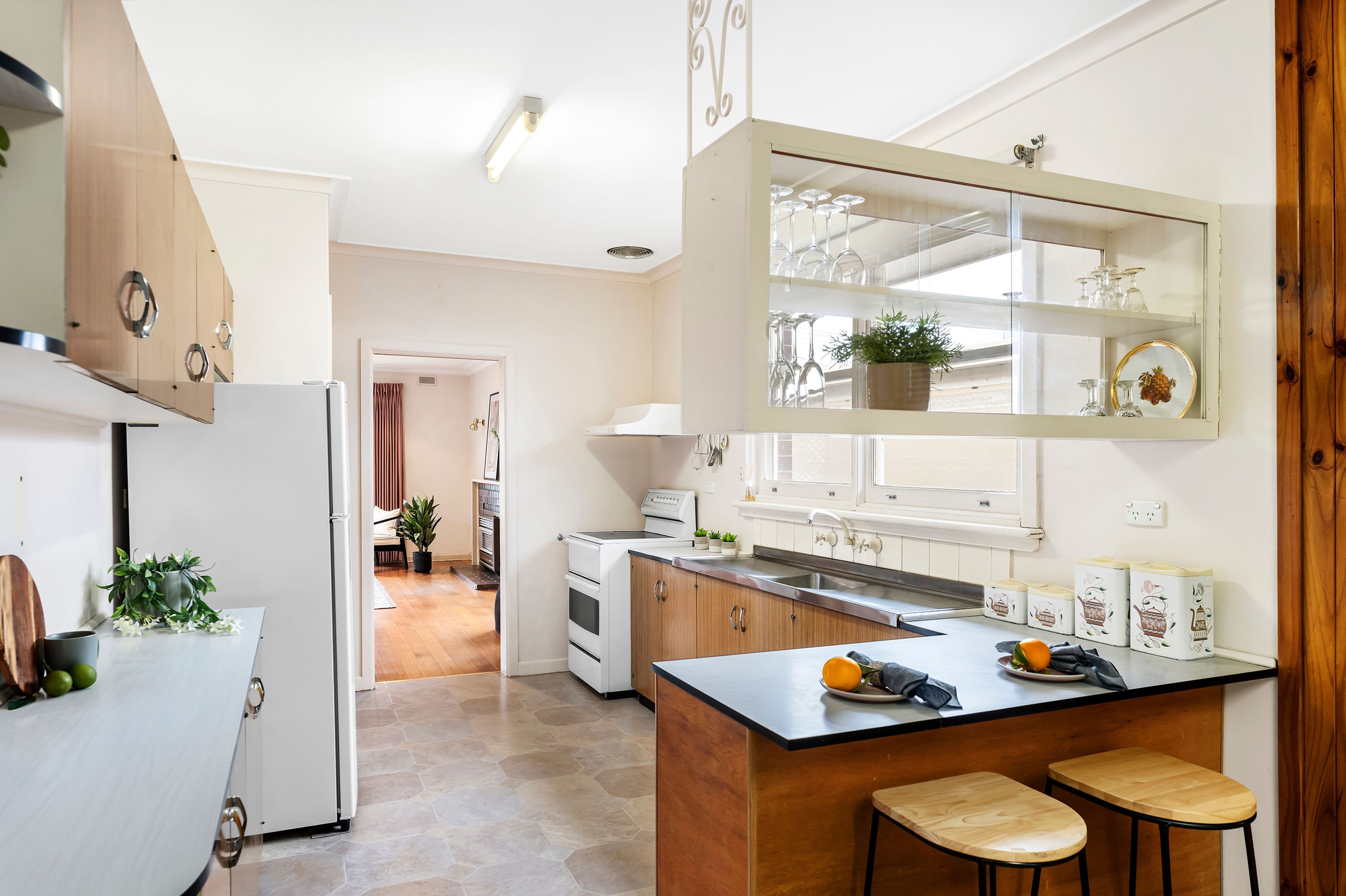 93 Mckell Avenue, Sunbury VIC 3429, Sunbury - Thumbnail 4