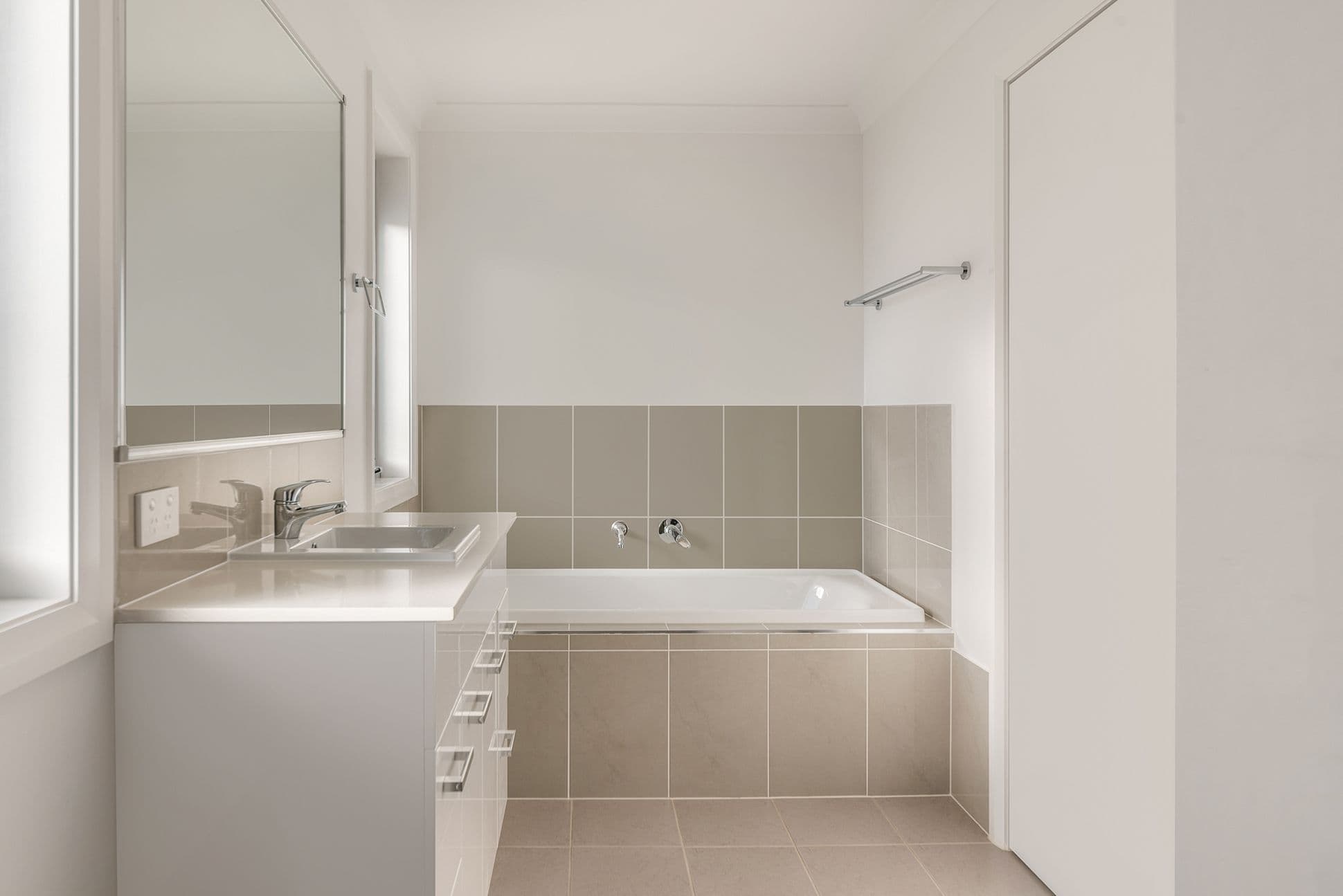 100 Hampshire Boulevard, Spring Farm - Thumbnail 8