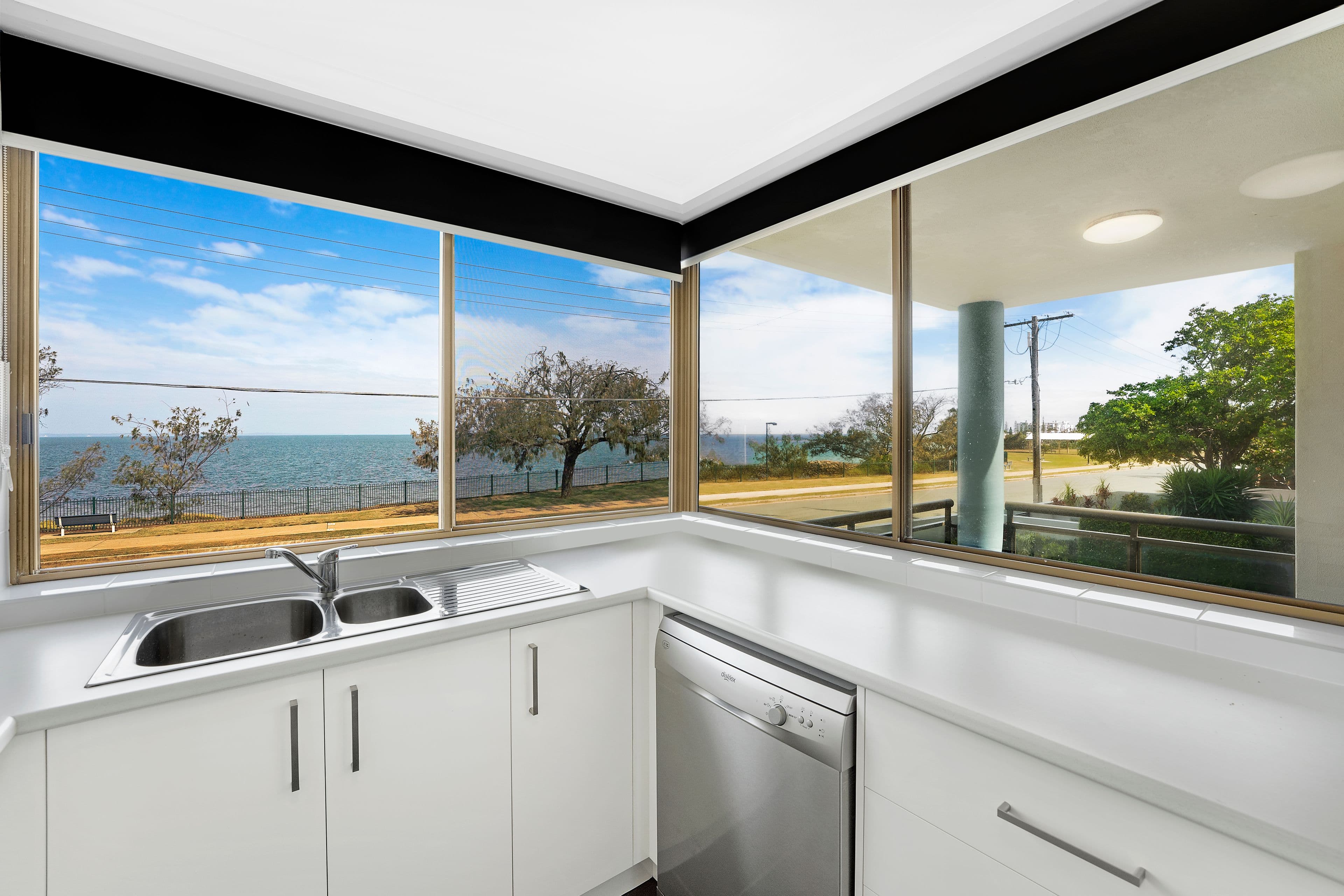 145 Flinders Parade, Scarborough QLD 4020, Scarborough - Thumbnail 4