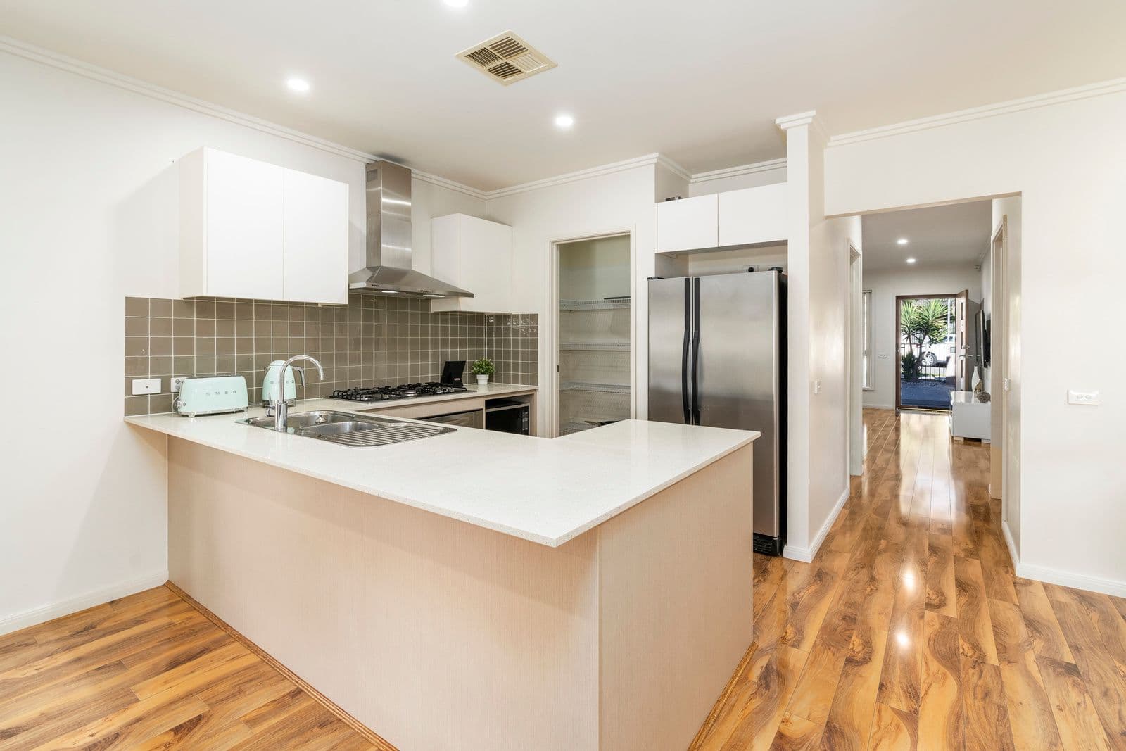 4 Reeves Crescent, Bonnyrigg NSW 2177, Bonnyrigg - Thumbnail 3