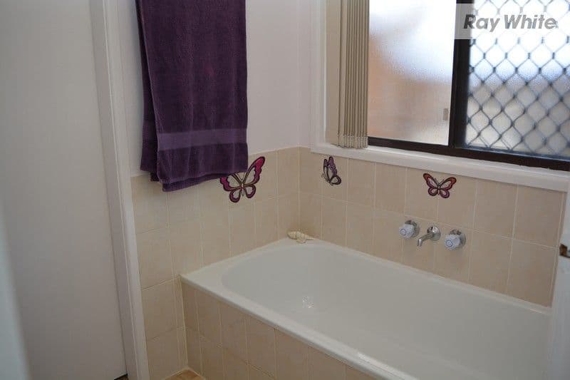 19 Timperley Court, Marsden QLD 4132, Marsden - Thumbnail 4