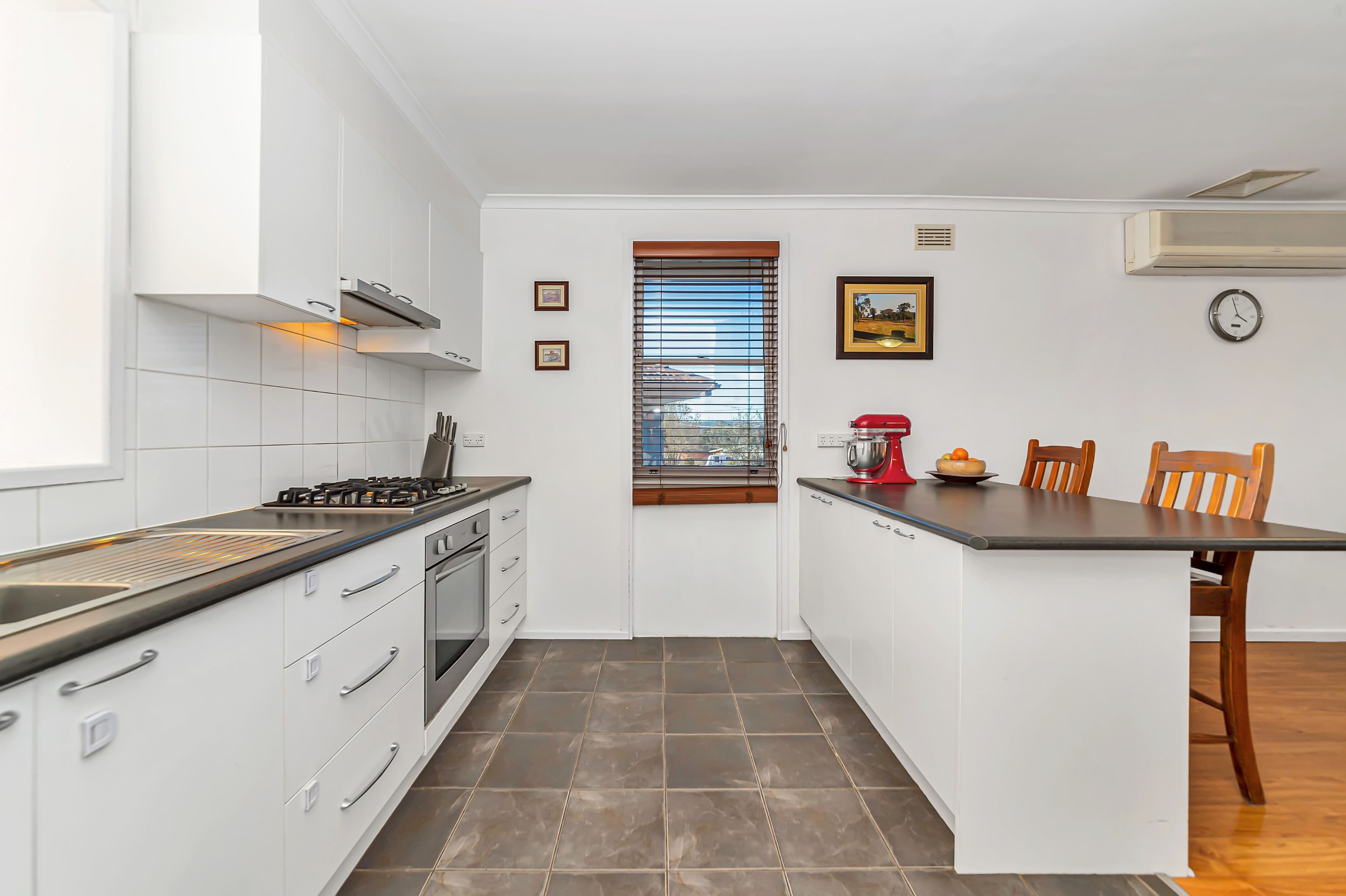 23 Boronia Crescent, Karabar - Thumbnail 3