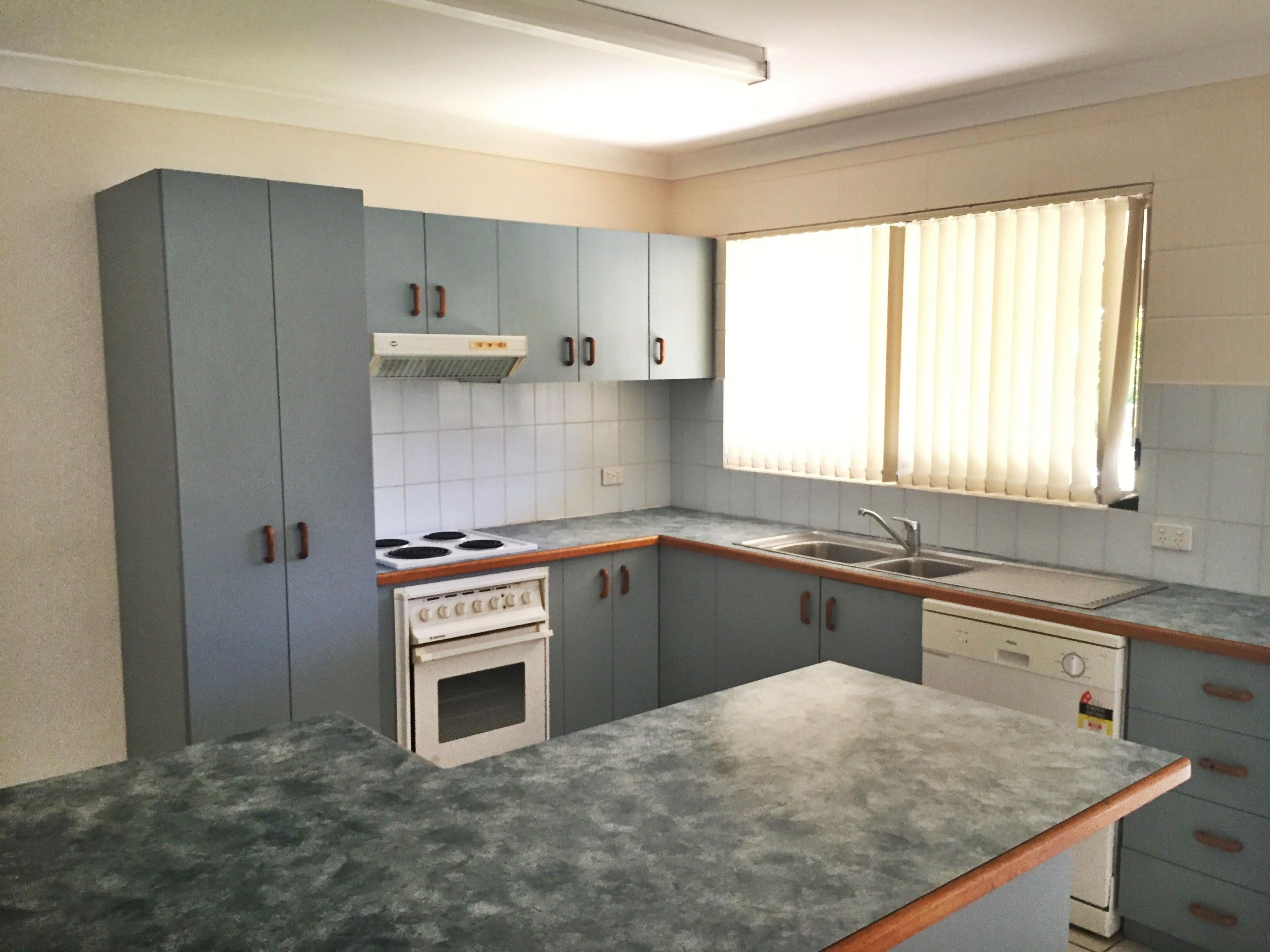 8 Jones Road, Cannonvale QLD 4802, Cannonvale - Thumbnail 2
