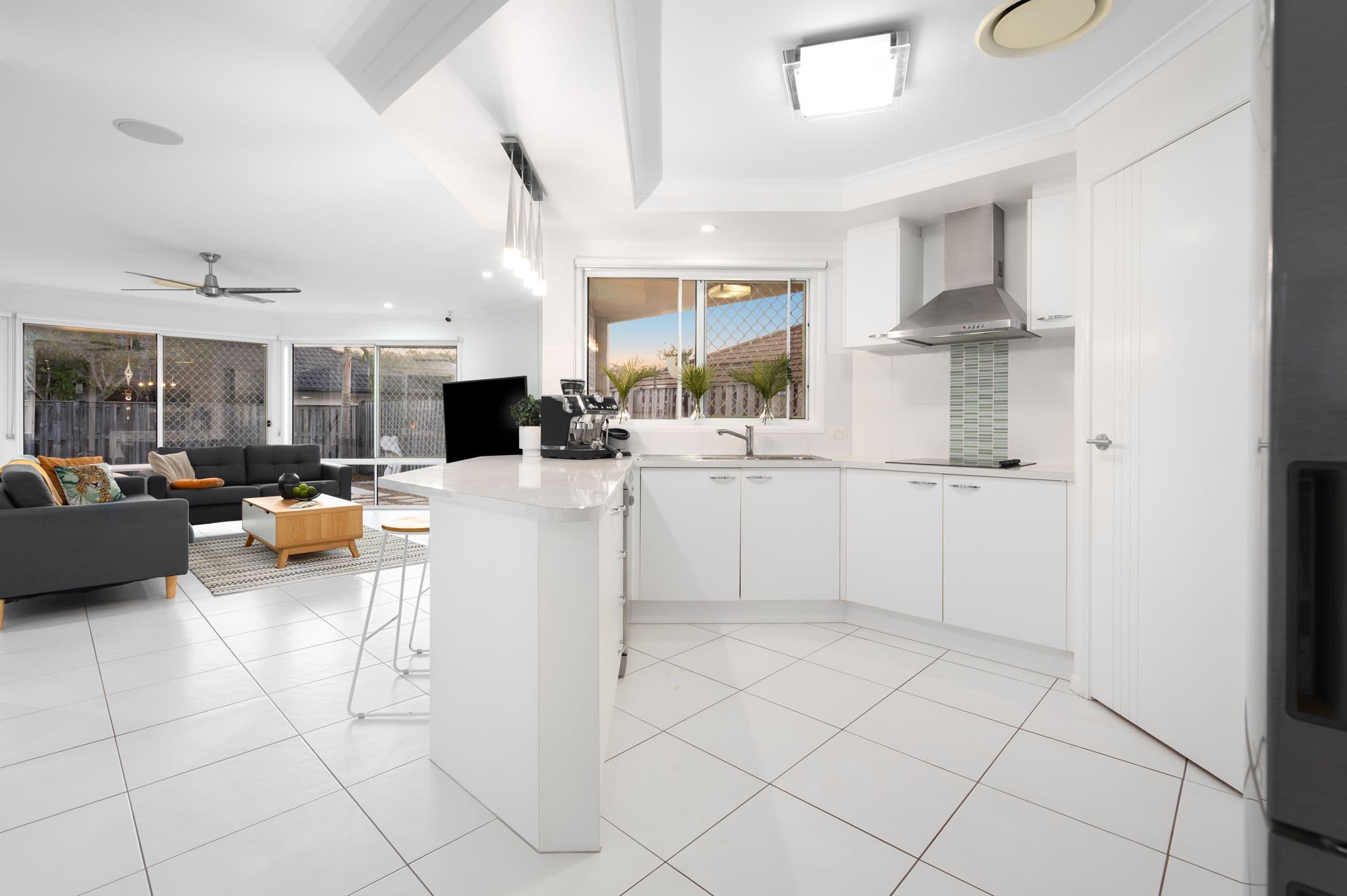 42 Faraday Crescent, Pacific Pines QLD 4211, Pacific Pines - Thumbnail 5