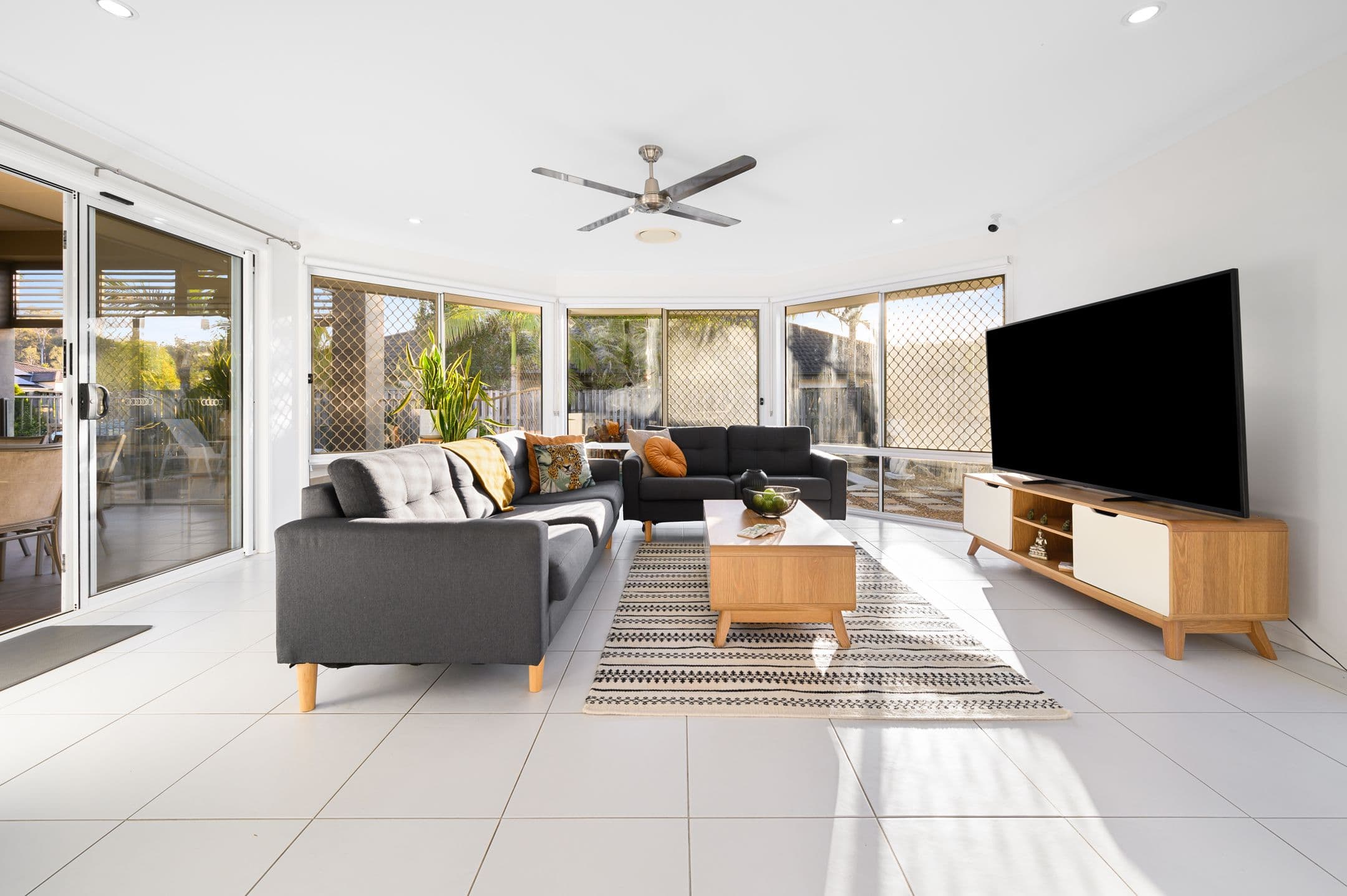 42 Faraday Crescent, Pacific Pines QLD 4211, Pacific Pines - Thumbnail 7