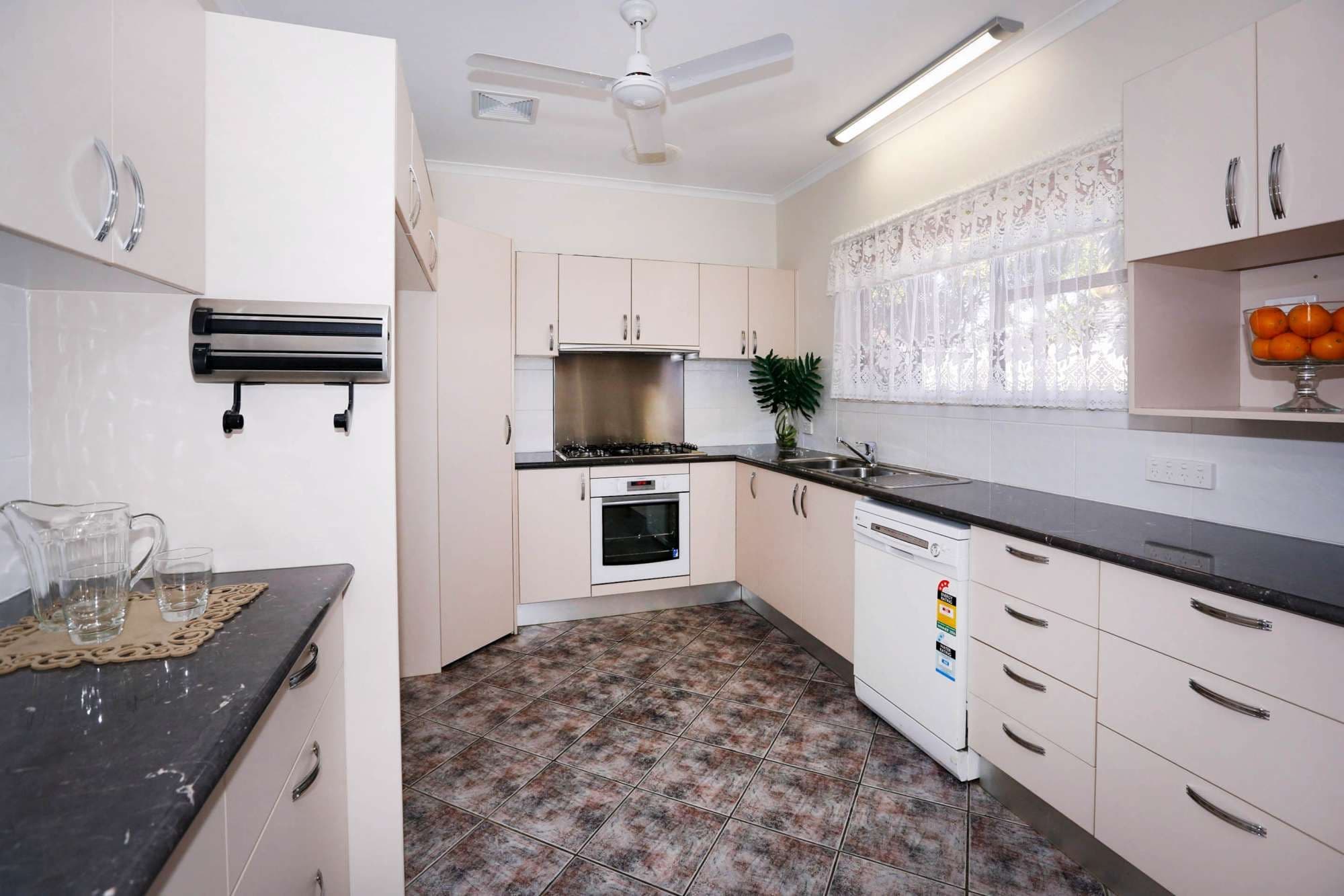 2 Rosecrans Avenue, KIRWAN QLD 4817, Kirwan - Thumbnail 5
