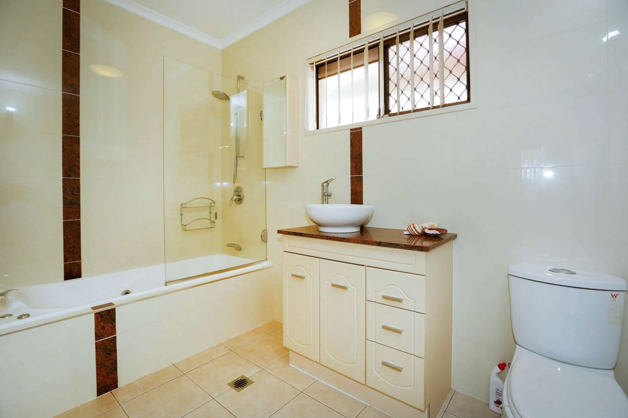 2 Rosecrans Avenue, KIRWAN QLD 4817, Kirwan - Thumbnail 8