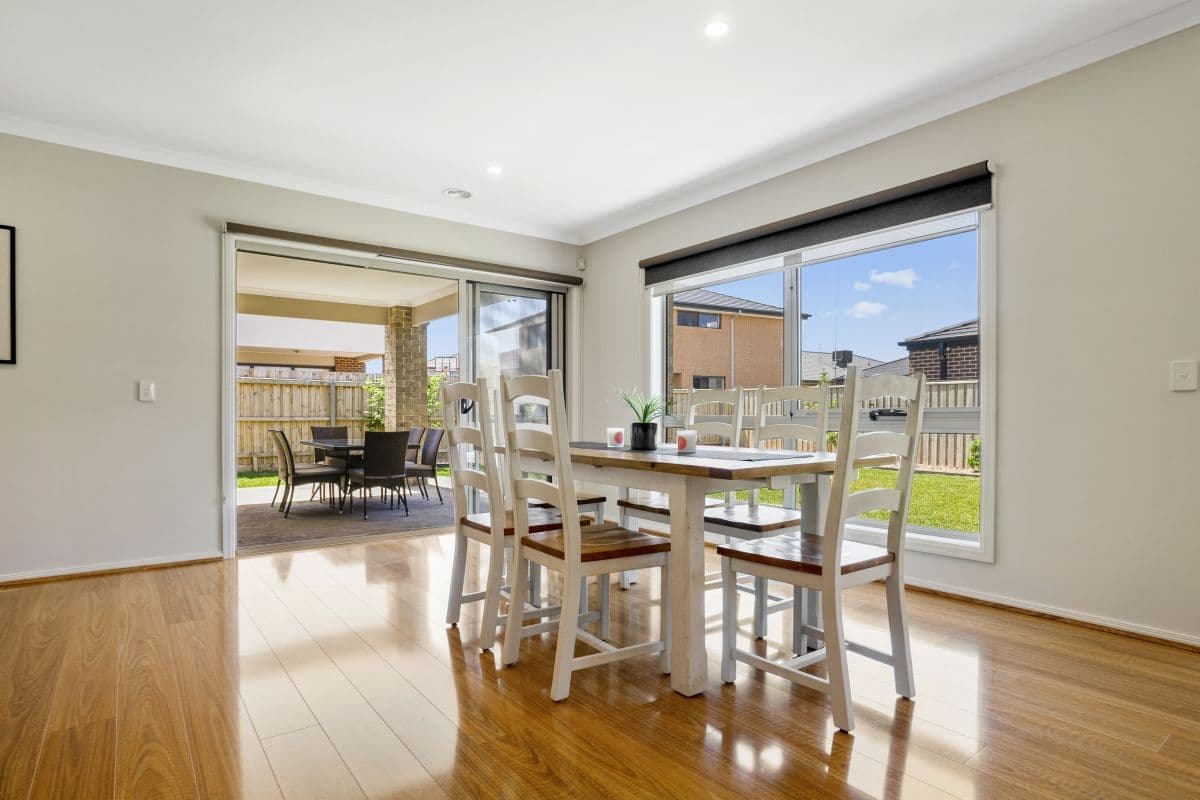 12 Fairhall Avenue, Werribee VIC 3030, Werribee - Thumbnail 6