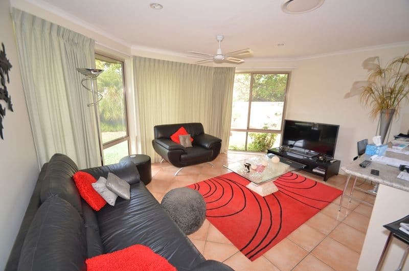 1 Captain Cook Close, ARUNDEL QLD 4214, Arundel - Thumbnail 7