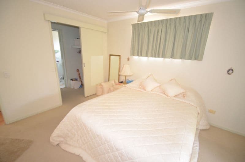 1 Captain Cook Close, ARUNDEL QLD 4214, Arundel - Thumbnail 8
