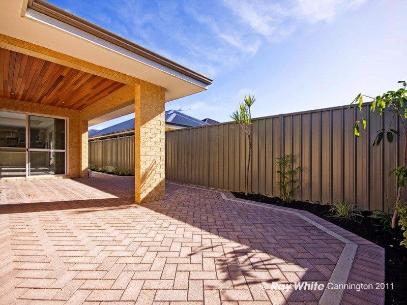 18 Glenariff Boulevard, CANNING VALE WA 6155, Canning Vale - Thumbnail 4