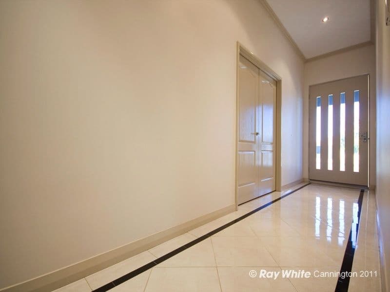 18 Glenariff Boulevard, CANNING VALE WA 6155, Canning Vale - Thumbnail 5