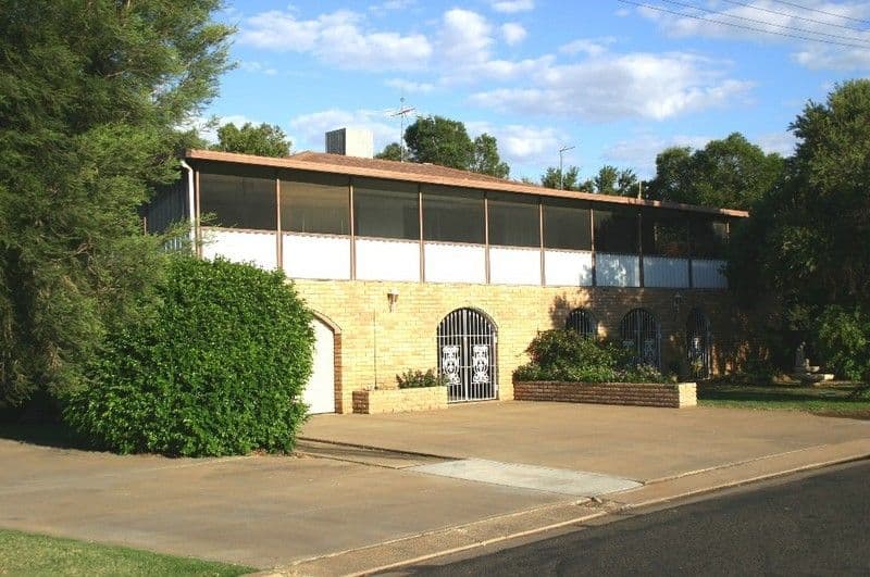 5 Thurlagoona Avenue, NARRABRI NSW 2390, Narrabri - Image 1