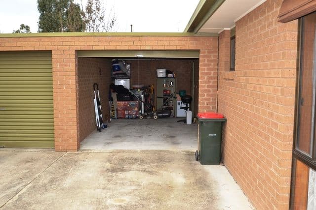 34 Oak Street, SEYMOUR VIC 3660, Seymour - Thumbnail 3