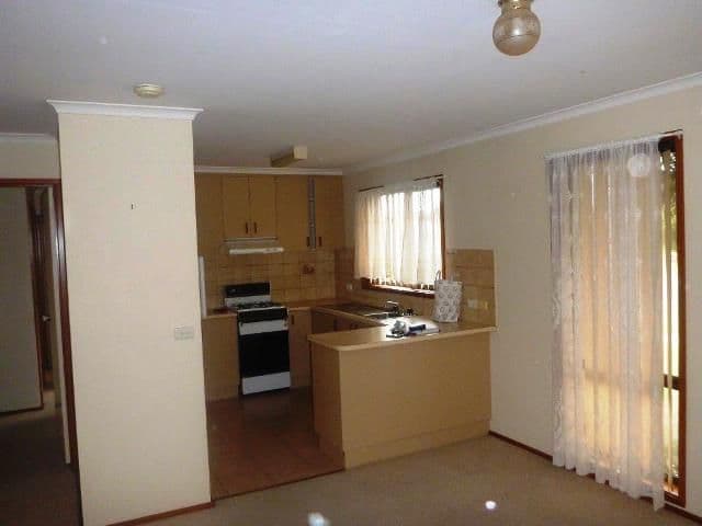 34 Oak Street, SEYMOUR VIC 3660, Seymour - Thumbnail 5