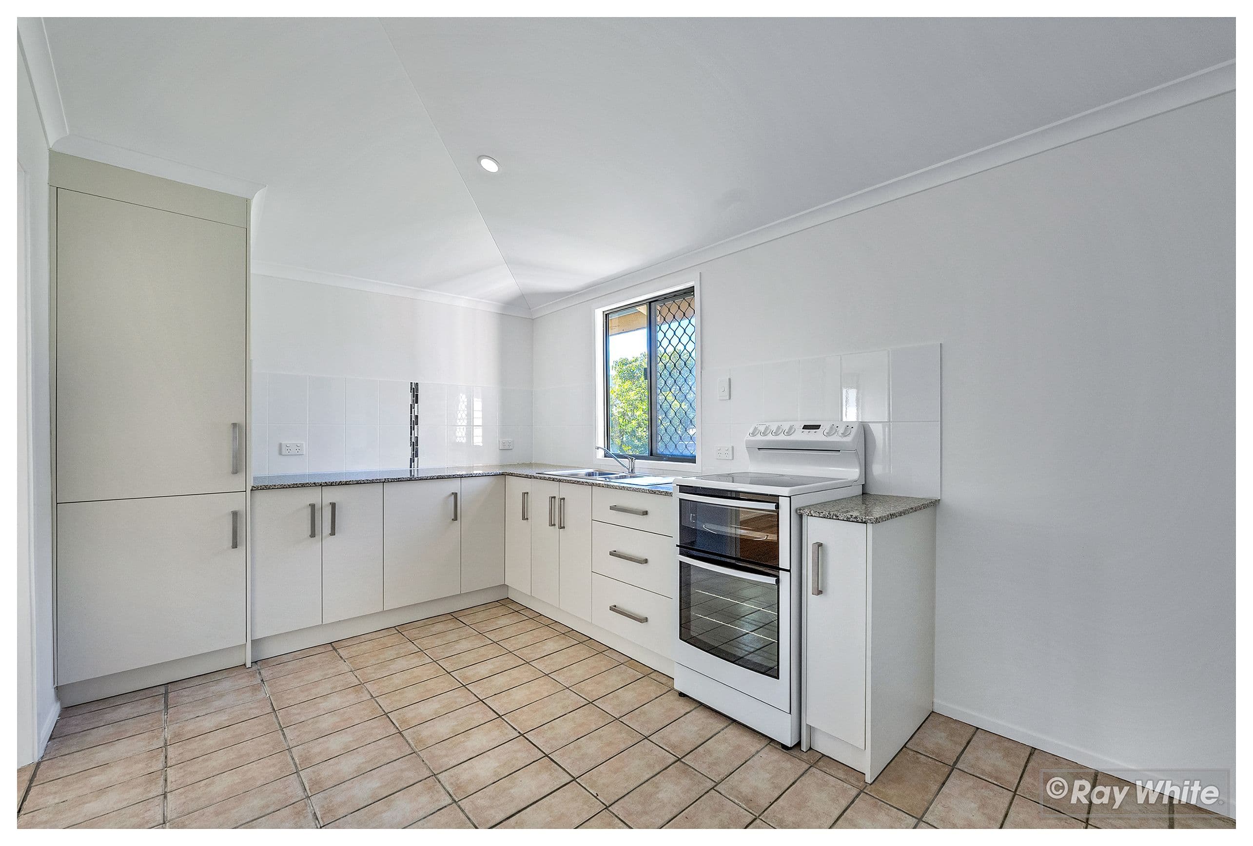88 Dean Street, Berserker QLD 4701, Berserker - Thumbnail 4