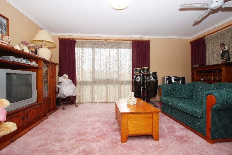 3 Tenterden Place, MILL PARK VIC 3082, Mill Park - Thumbnail 4