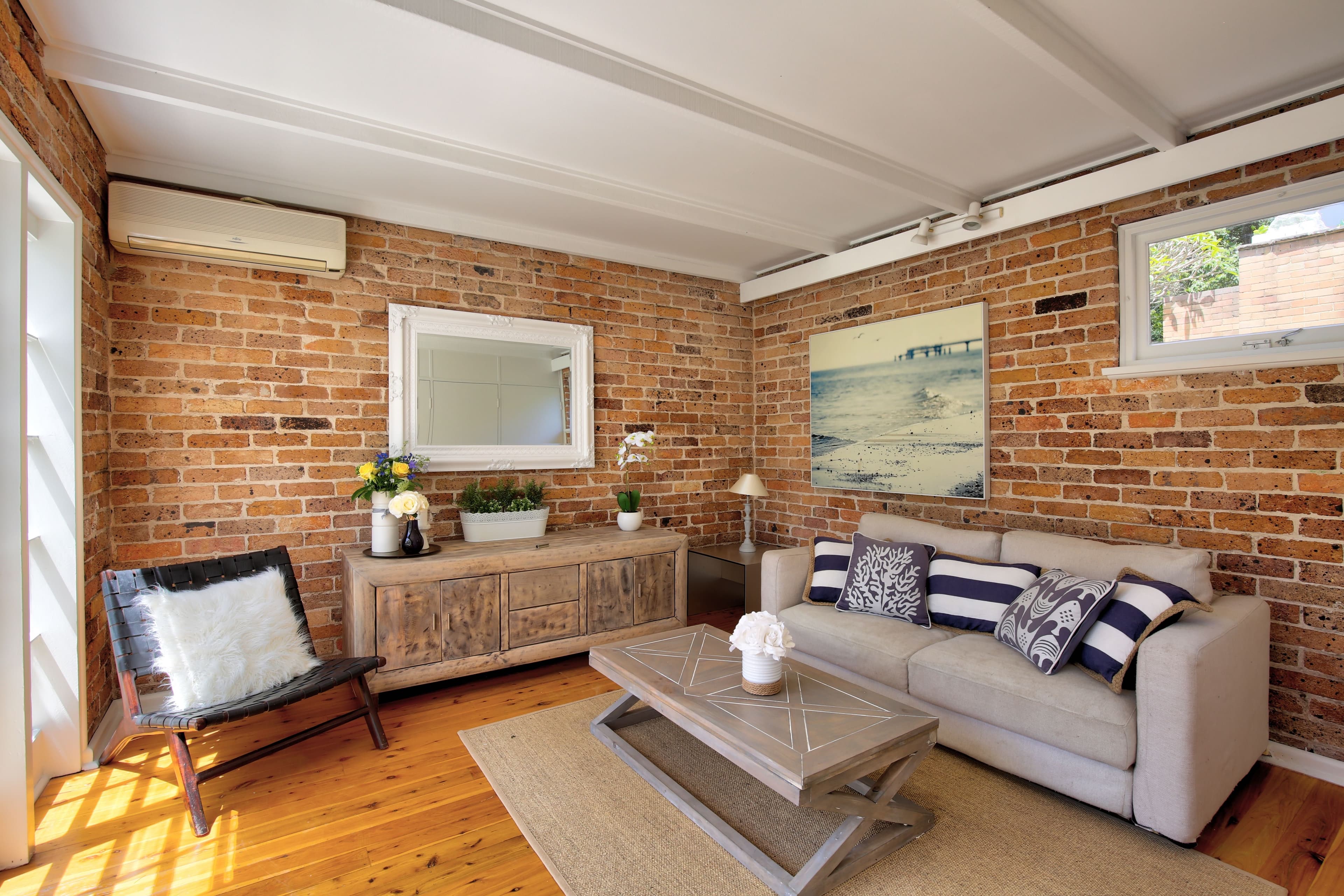 2 Greenfield Avenue, Middle Cove - Thumbnail 7