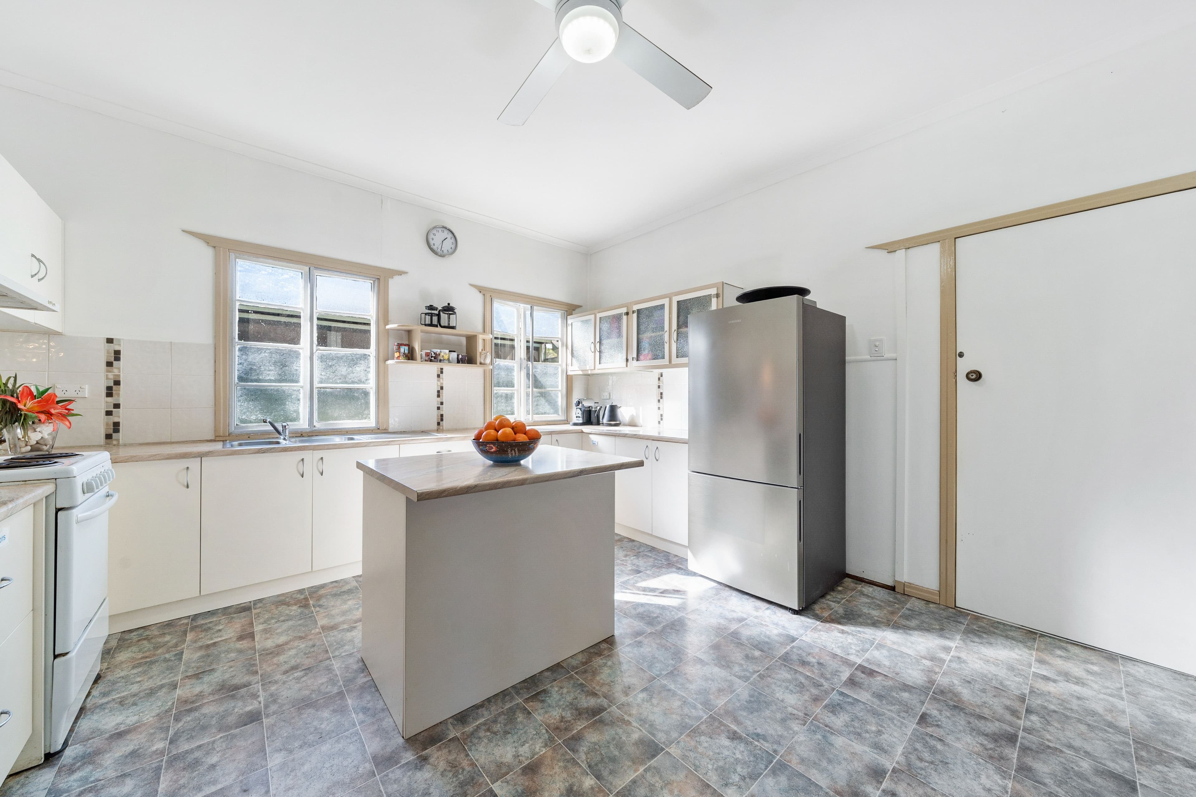 11 Lehville Street, Beenleigh QLD 4207, Beenleigh - Thumbnail 4