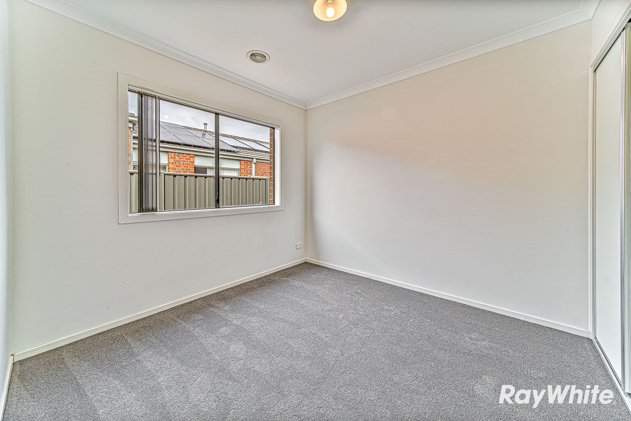 33 Pamela Avenue, Jackass Flat VIC 3556, Jackass Flat - Thumbnail 5