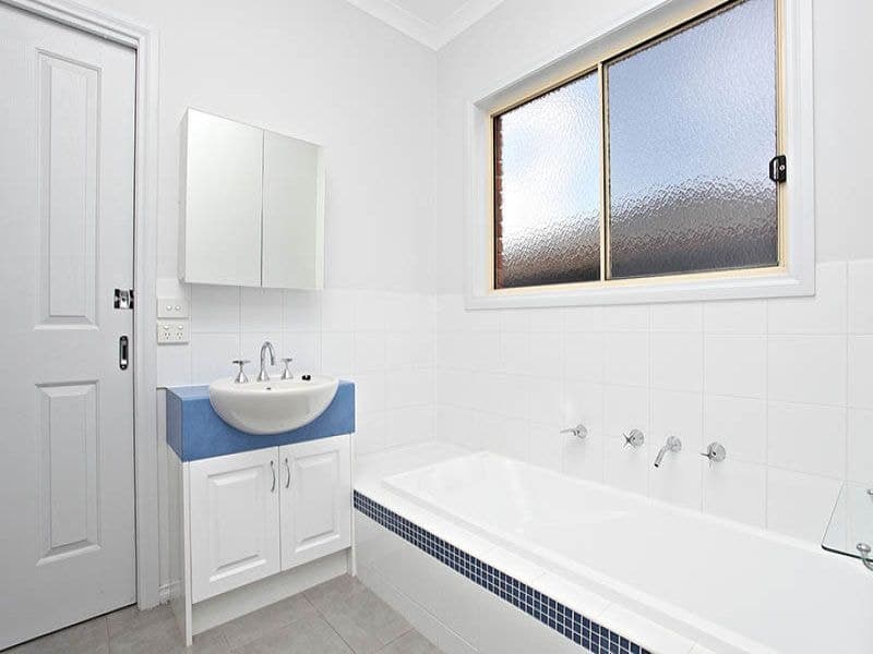 24 Klippel Way, Caroline Springs - Thumbnail 5