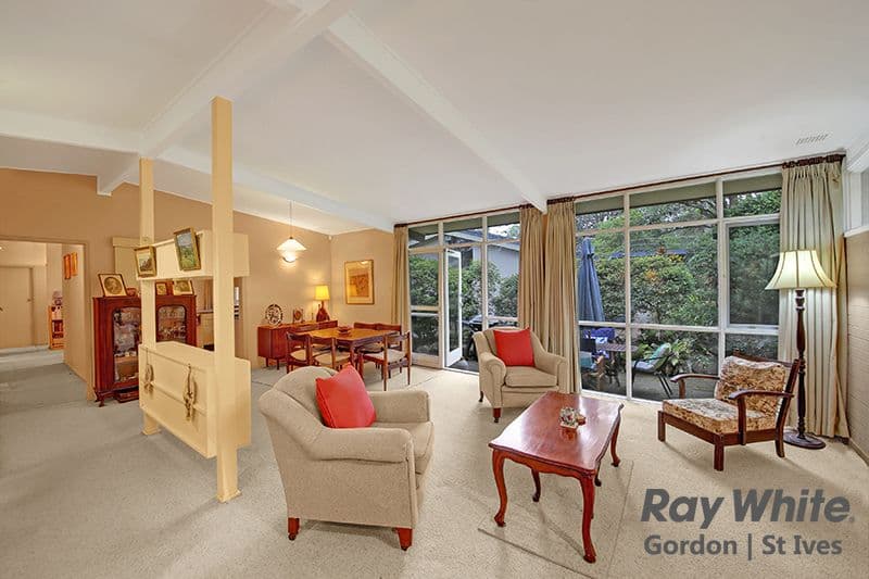 7 Lowry Crescent, St Ives - Thumbnail 2
