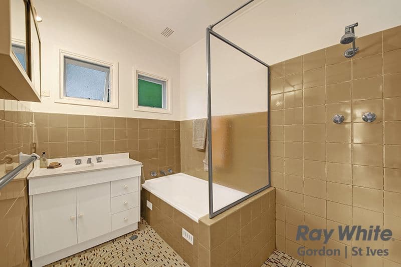 7 Lowry Crescent, St Ives - Thumbnail 6