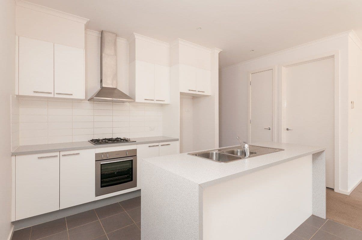 2 Stafford Link, CRAIGIEBURN VIC 3064, Craigieburn - Thumbnail 2