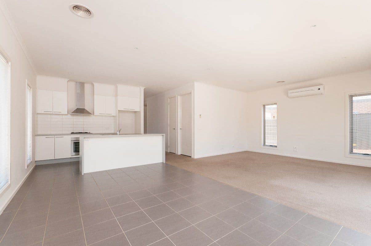 2 Stafford Link, CRAIGIEBURN VIC 3064, Craigieburn - Thumbnail 3