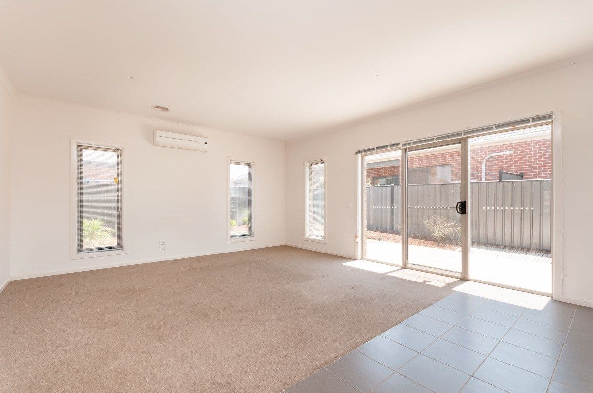 2 Stafford Link, CRAIGIEBURN VIC 3064, Craigieburn - Thumbnail 5