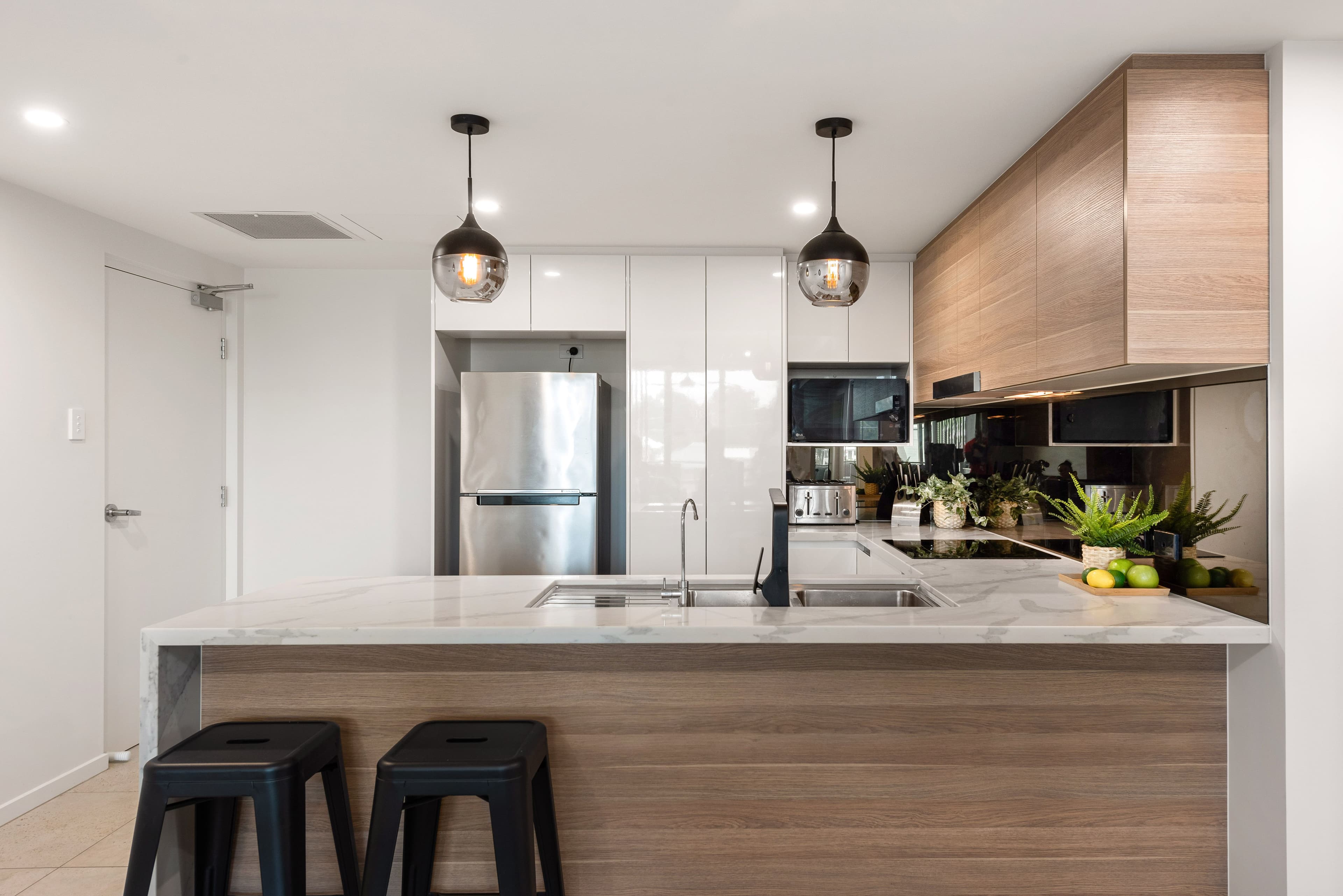63 Dickenson Street, Carina QLD 4152, Carina - Thumbnail 2