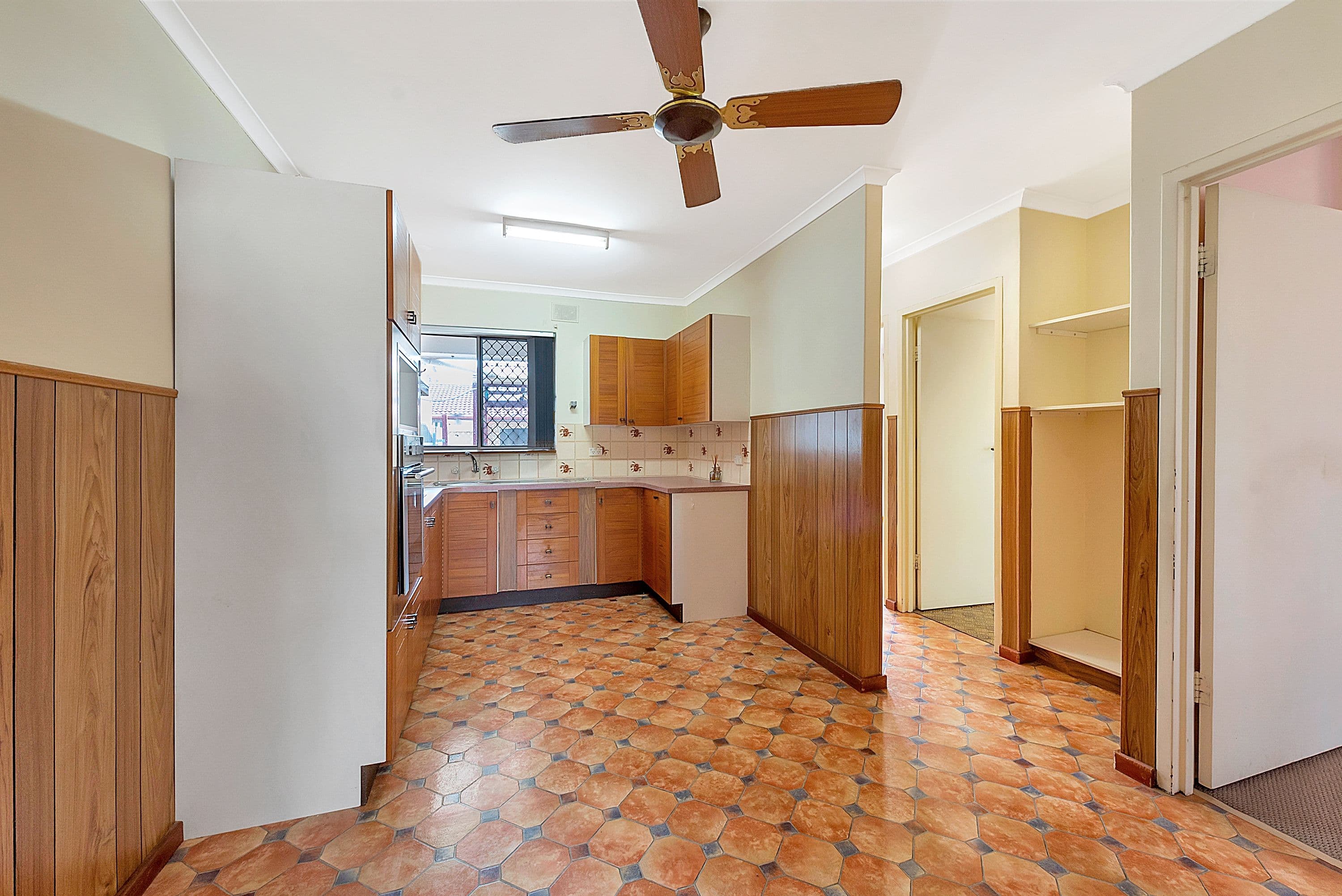 19 Down Crescent, Salisbury Downs SA 5108, Salisbury Downs - Thumbnail 5