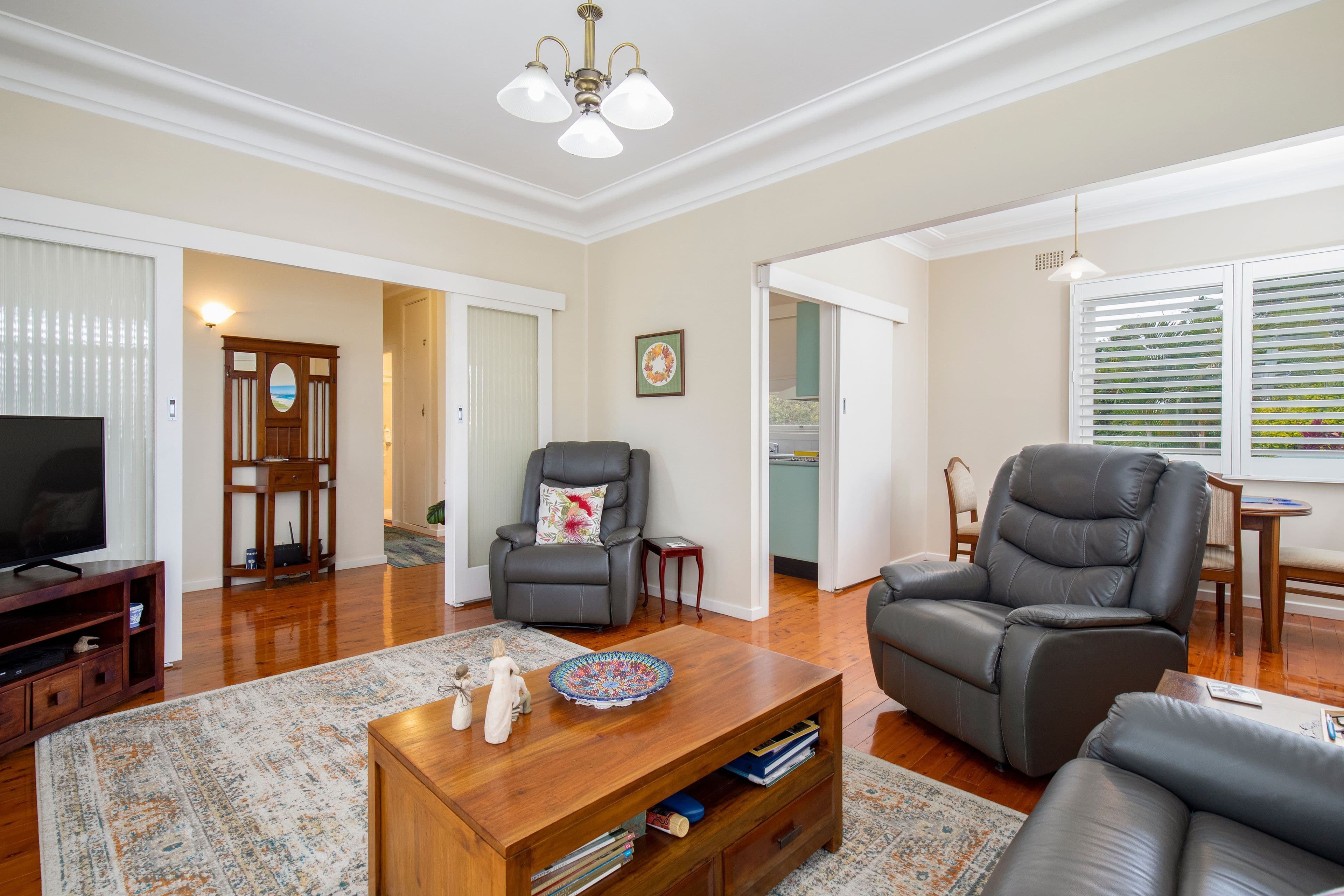 6 Taylor Crescent, Warners Bay NSW 2282, Warners Bay - Thumbnail 4