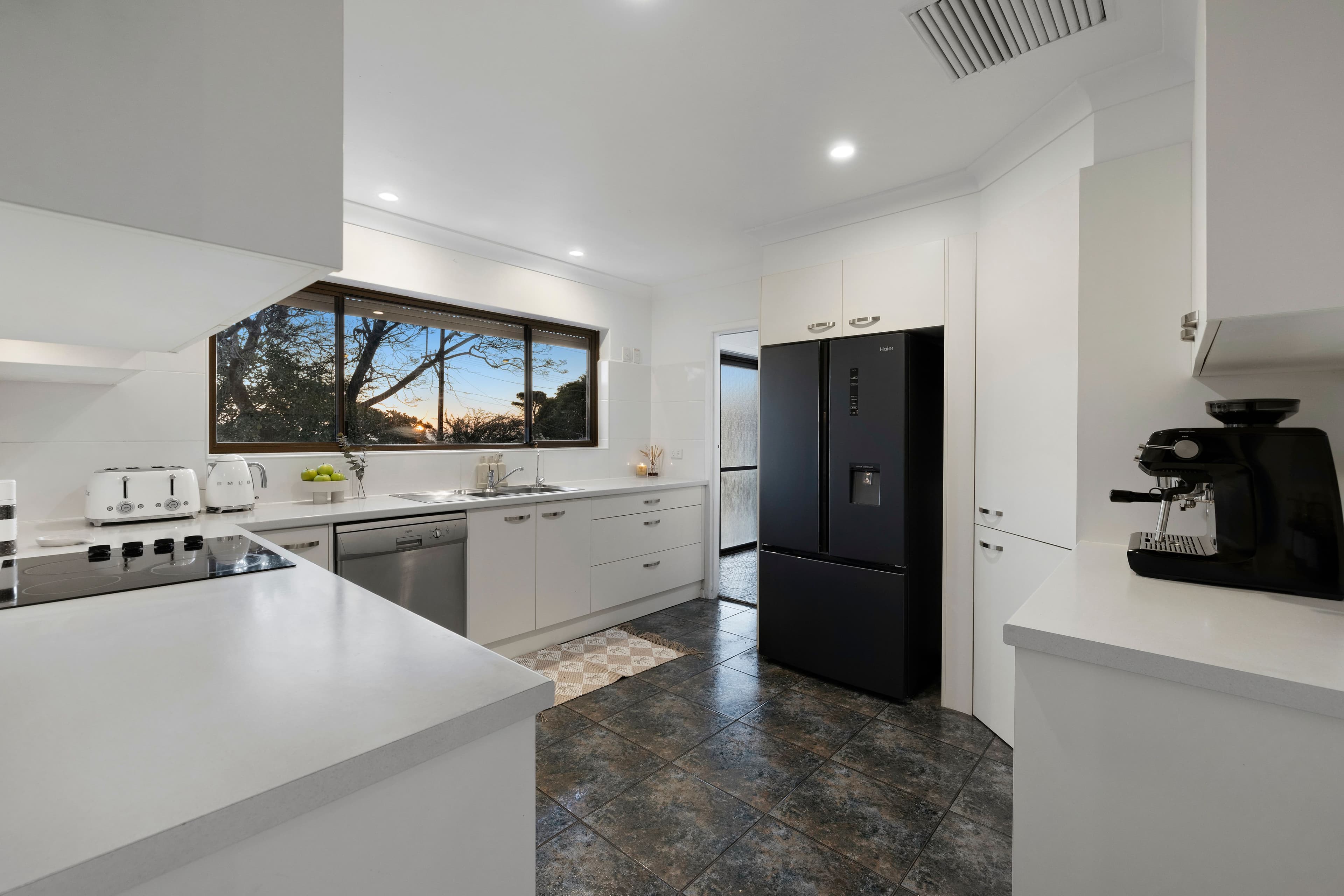18 Ocean Boulevard, Seacliff Park SA 5049, Seacliff Park - Thumbnail 7