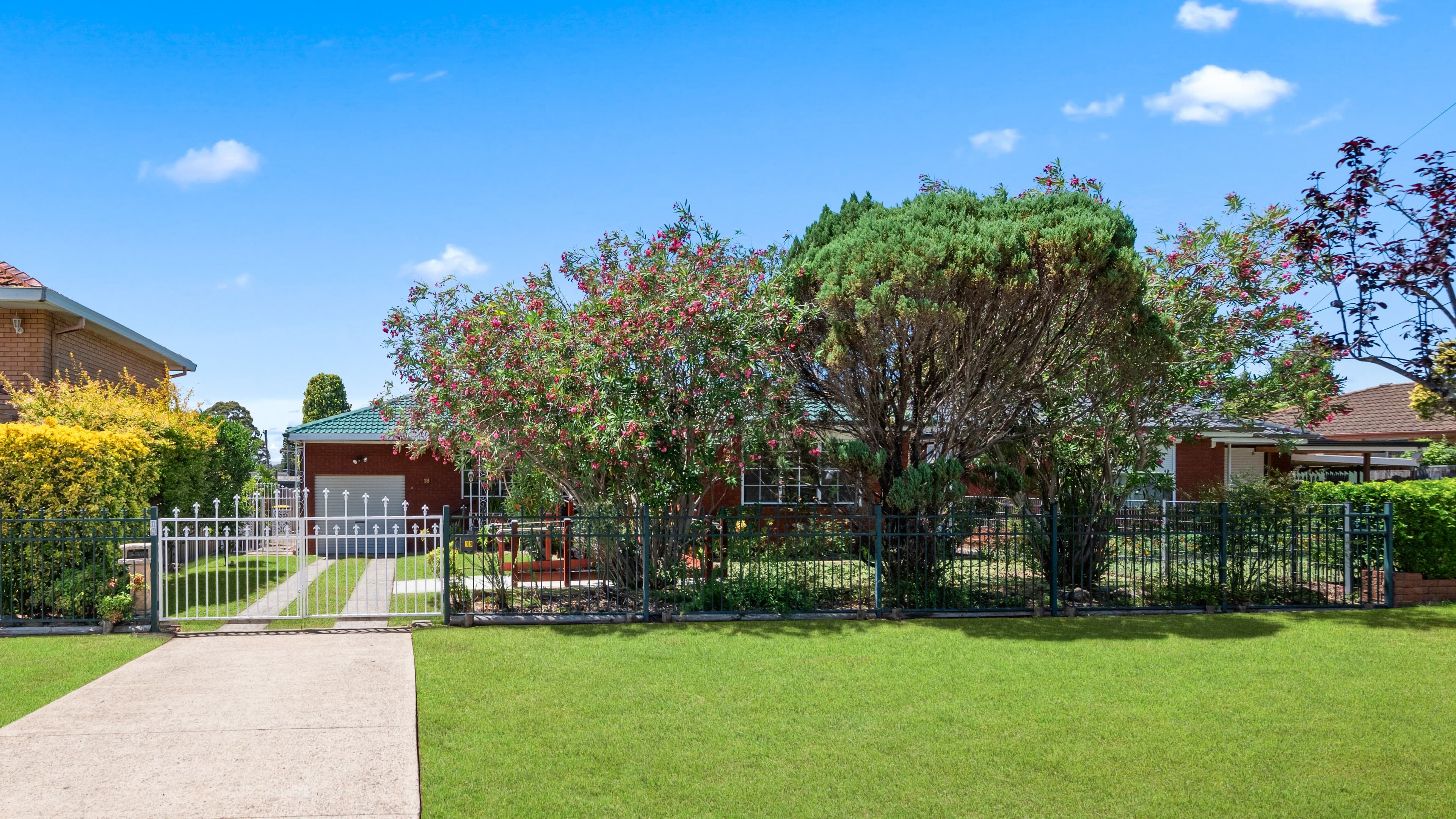 18 Alice Street, Macquarie Fields NSW 2564, Macquarie Fields - Thumbnail 2