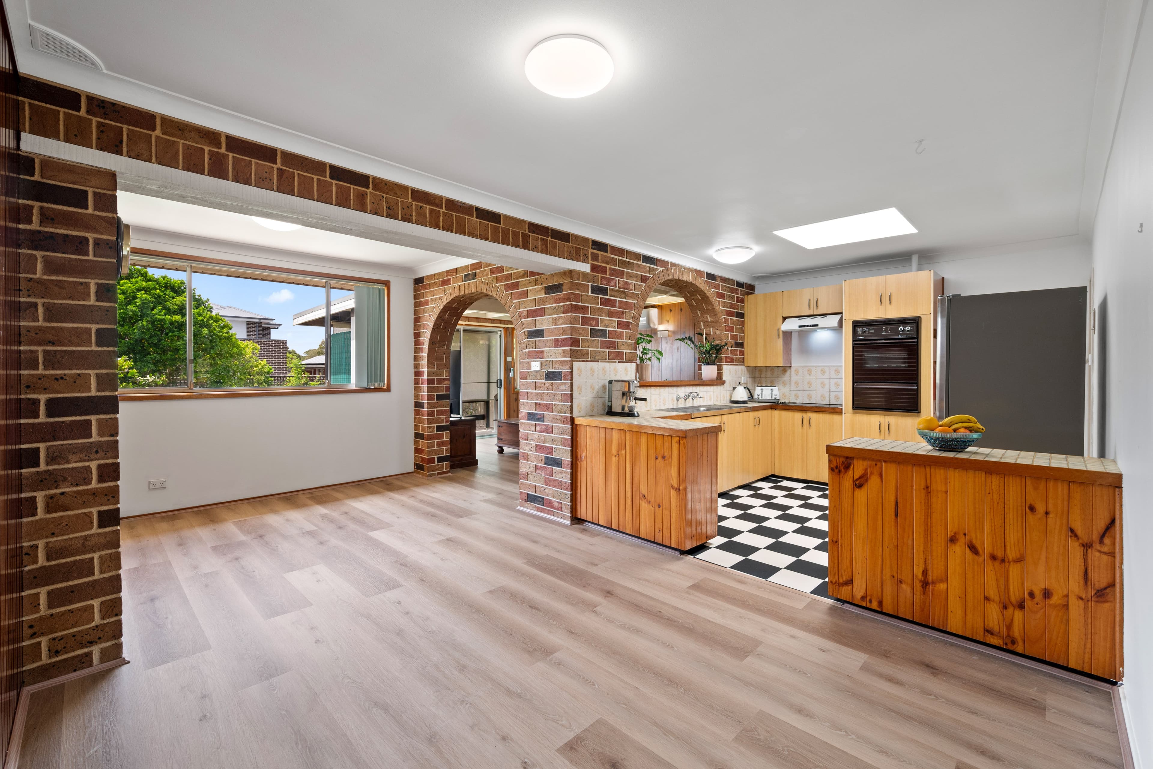 18 Alice Street, Macquarie Fields NSW 2564, Macquarie Fields - Thumbnail 4