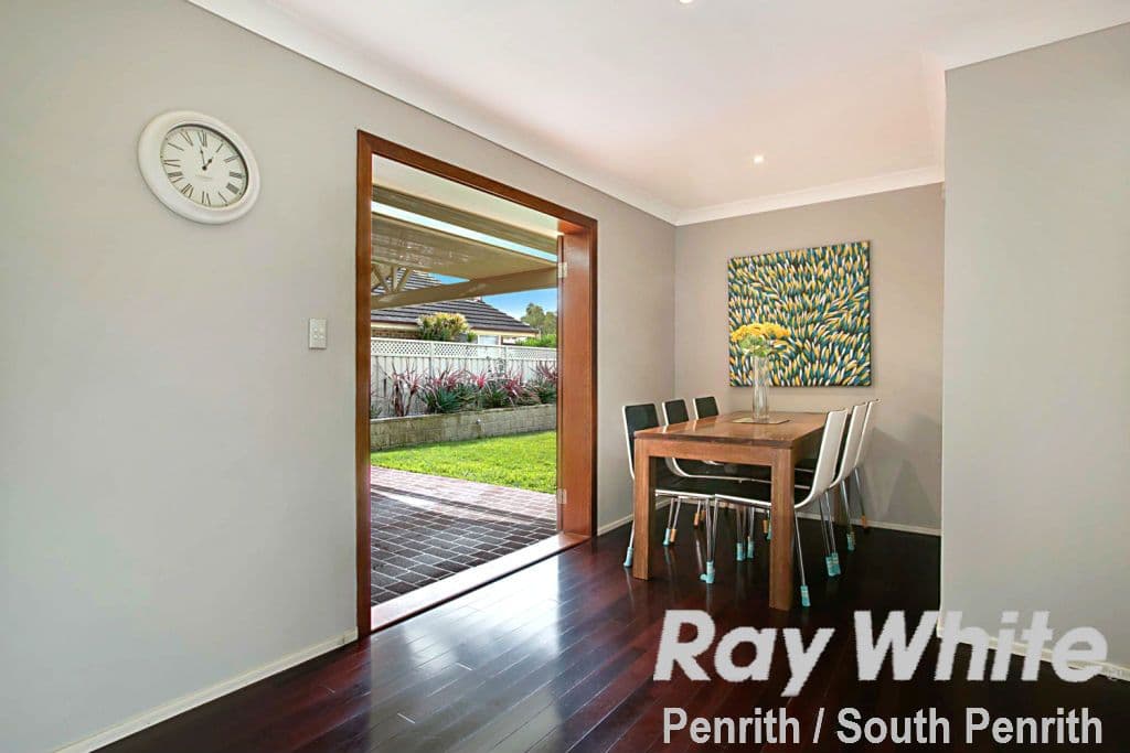 15 Paganini Crescent, Claremont Meadows - Thumbnail 5