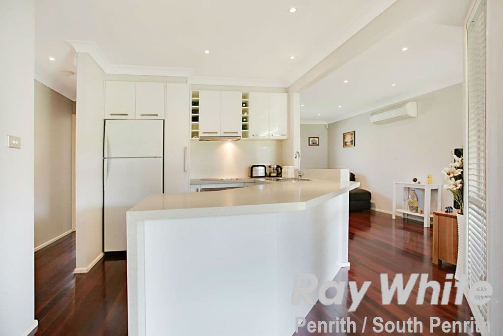 15 Paganini Crescent, Claremont Meadows - Thumbnail 6