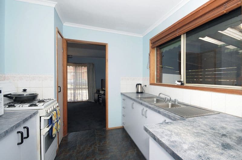 96 Carrum Woods Drive, CARRUM DOWNS VIC 3201, Carrum Downs - Thumbnail 2