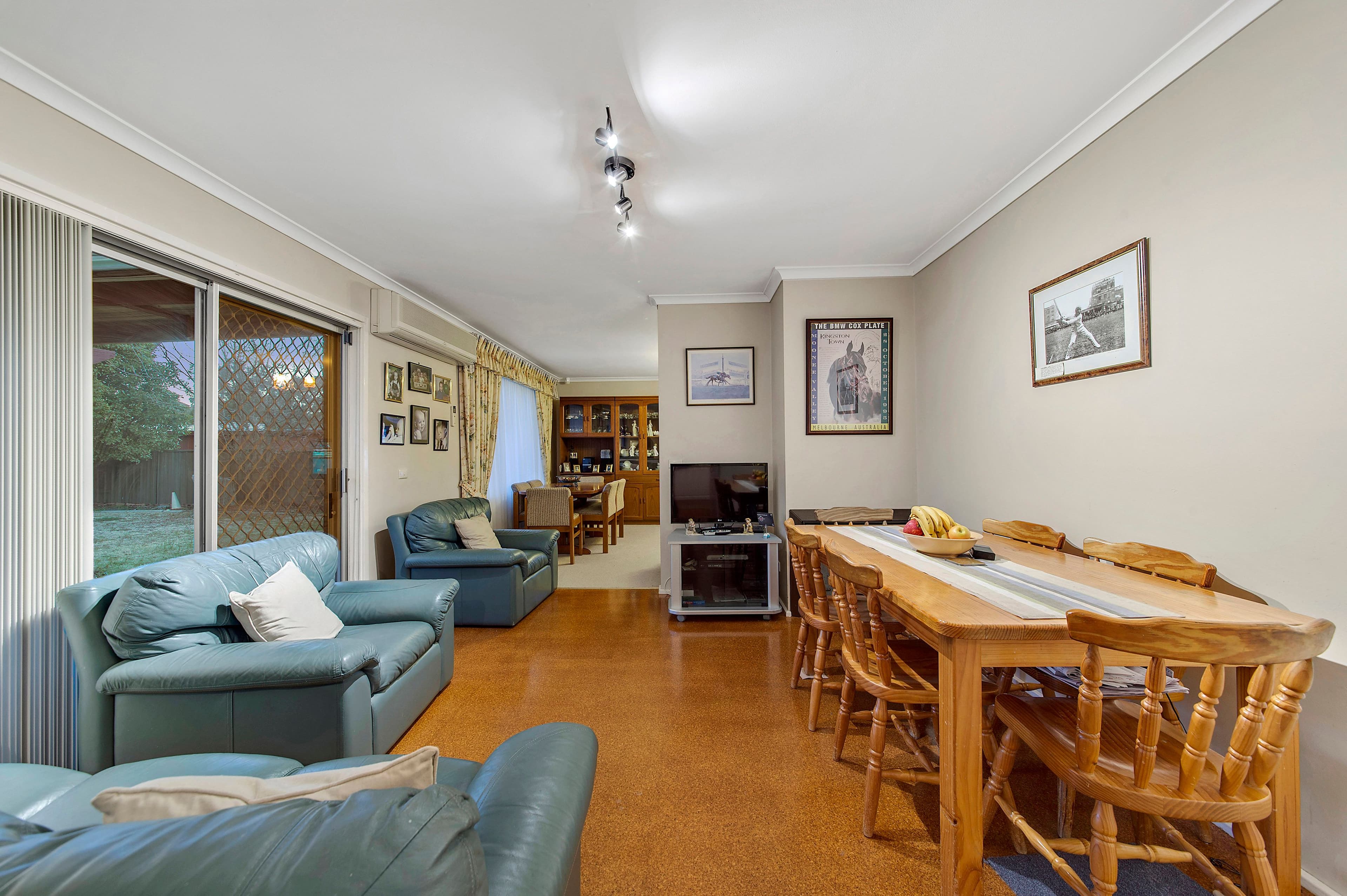 6 Gibbes Place, Weetangera ACT 2614, Weetangera - Thumbnail 3