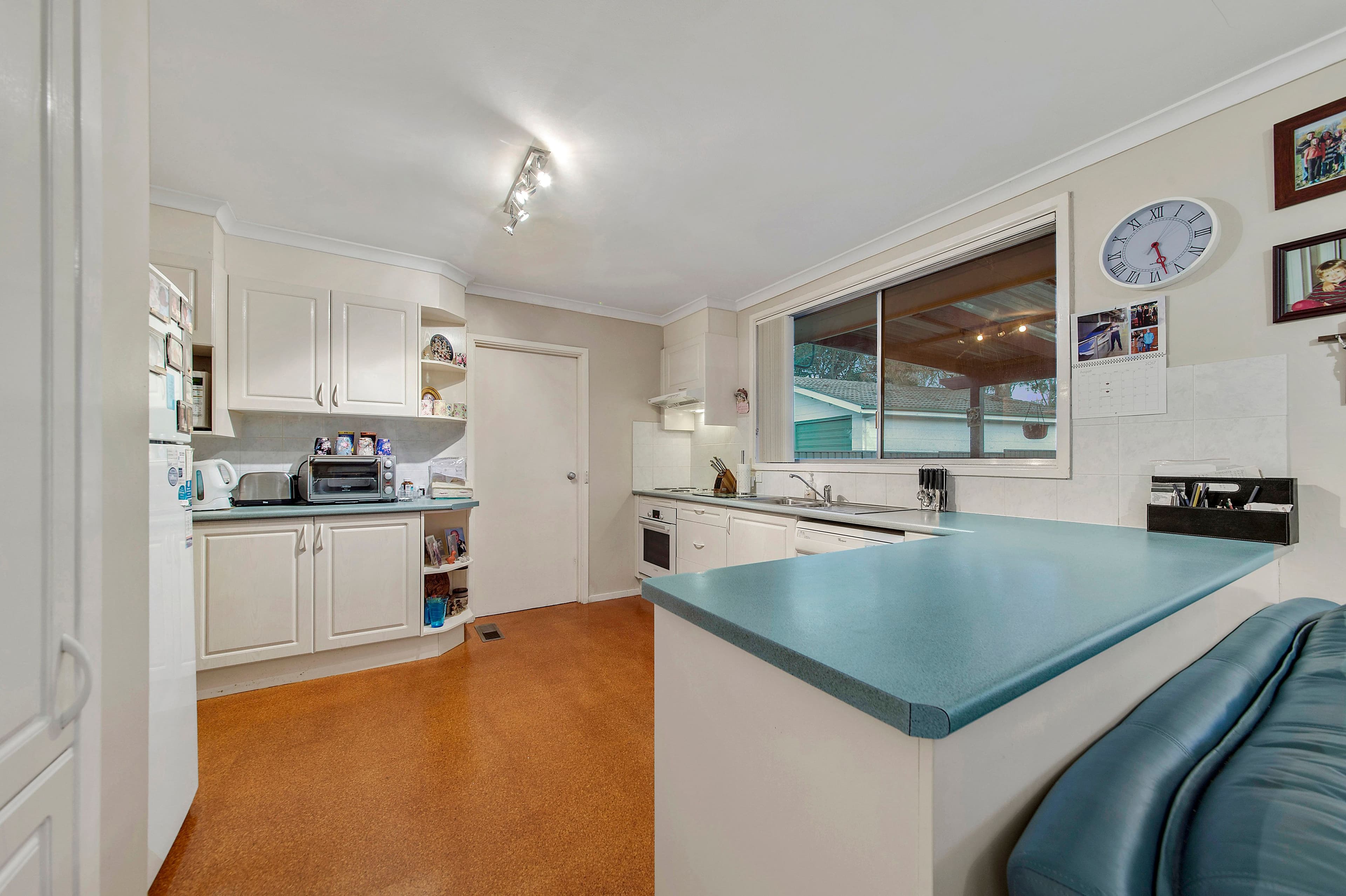 6 Gibbes Place, Weetangera ACT 2614, Weetangera - Thumbnail 5