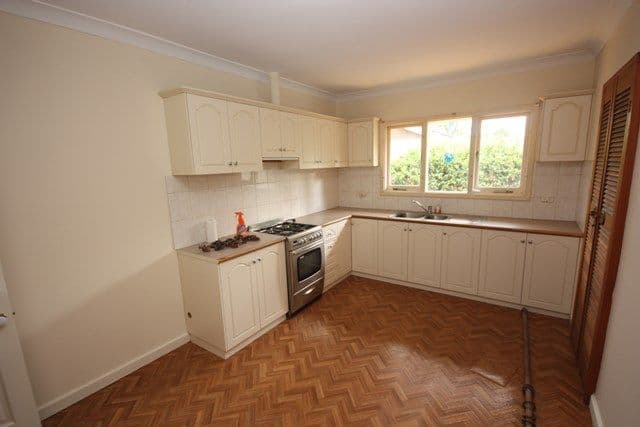 9 Simmonds Street, Morley WA 6062, Morley - Thumbnail 4