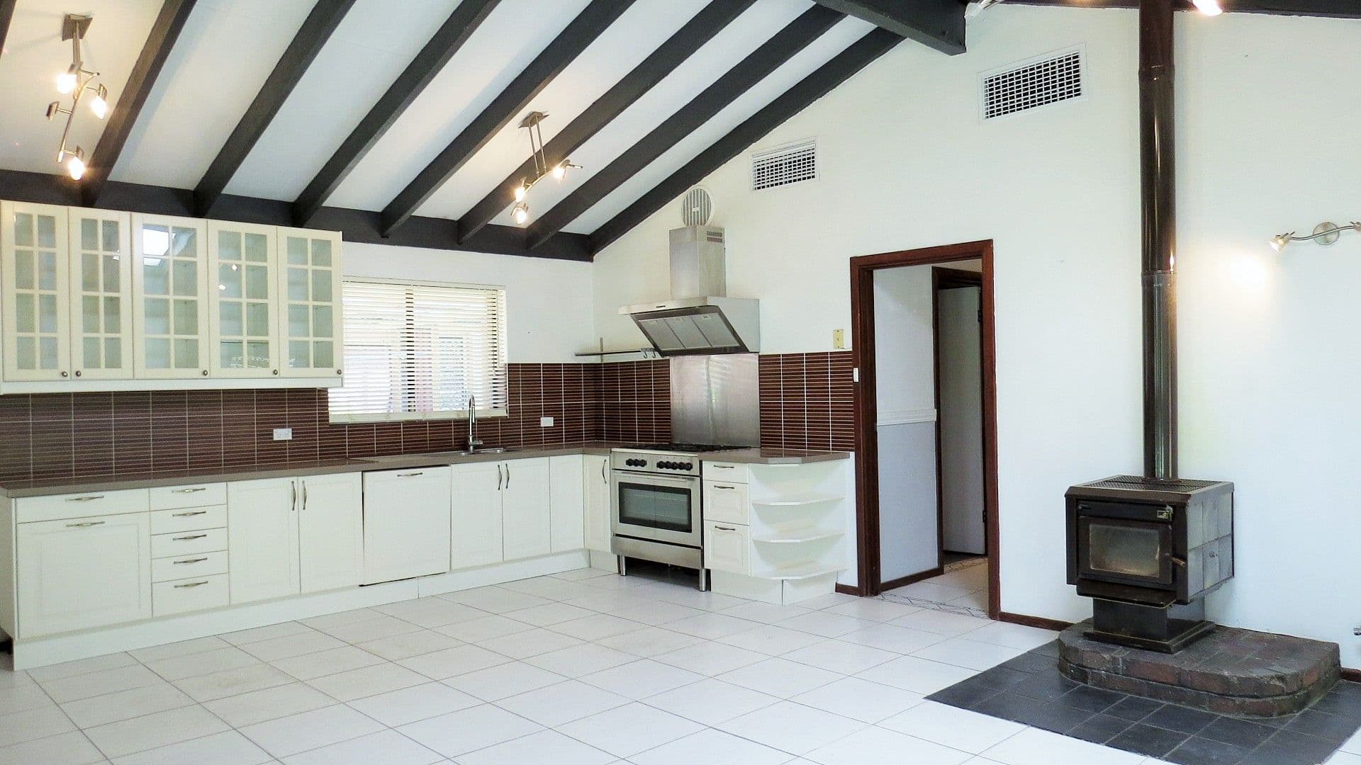 16 Canns Road, Mount Nasura WA 6112, Mount Nasura - Thumbnail 2