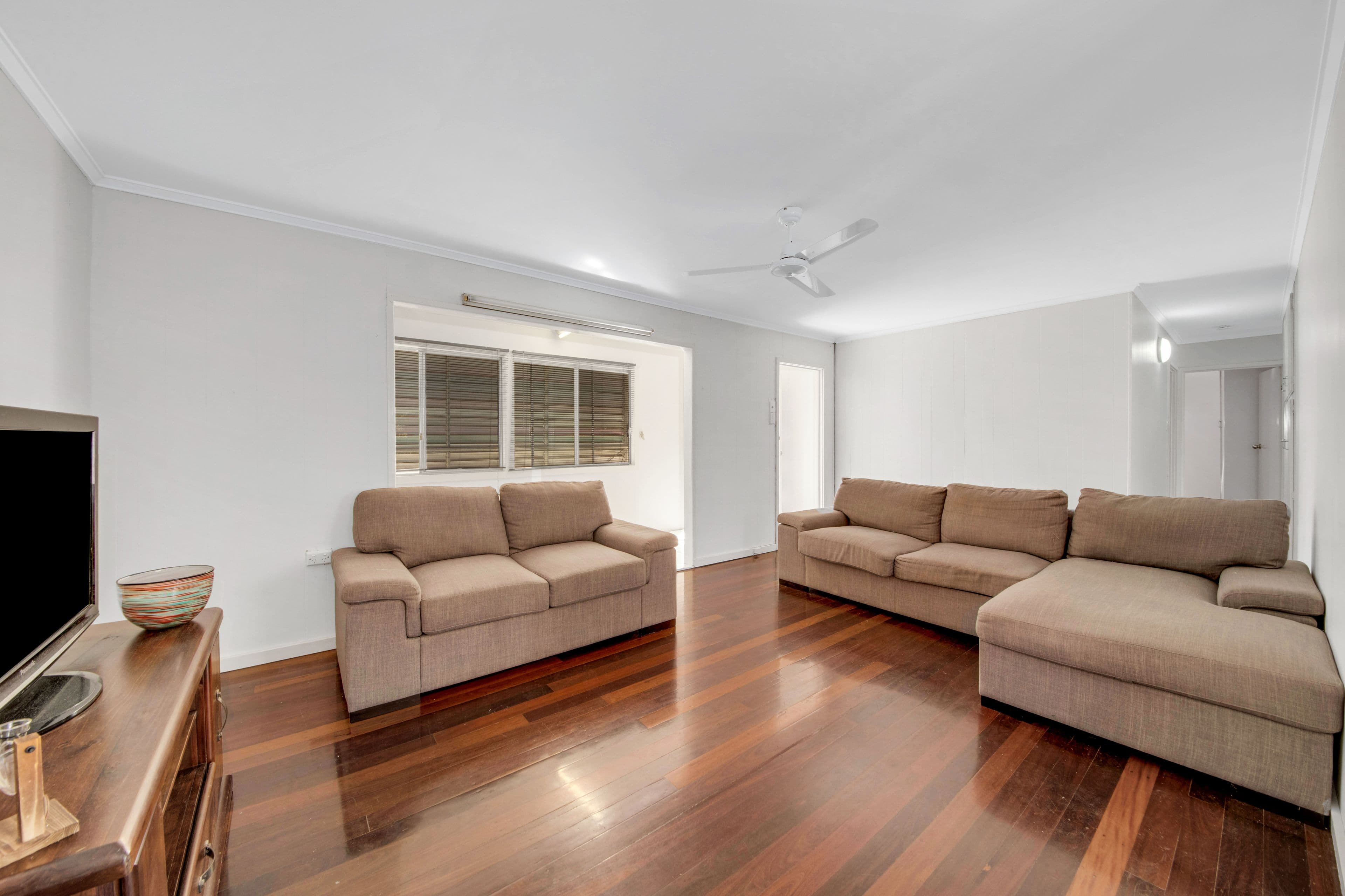 3 Clark Street, Clinton QLD 4680, Clinton - Thumbnail 4