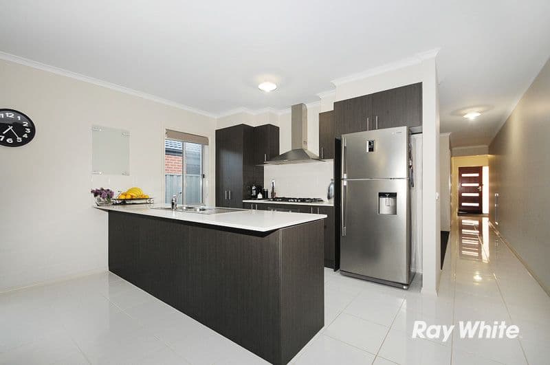 7 Woodsman Way, CRANBOURNE EAST VIC 3977, Cranbourne East - Thumbnail 4