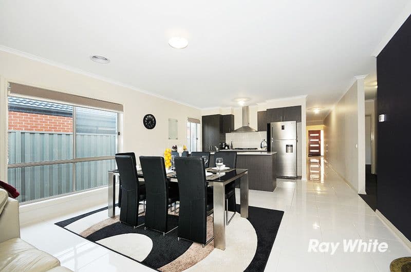 7 Woodsman Way, CRANBOURNE EAST VIC 3977, Cranbourne East - Thumbnail 6