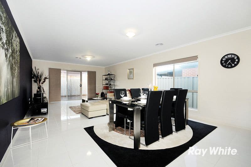 7 Woodsman Way, CRANBOURNE EAST VIC 3977, Cranbourne East - Thumbnail 7