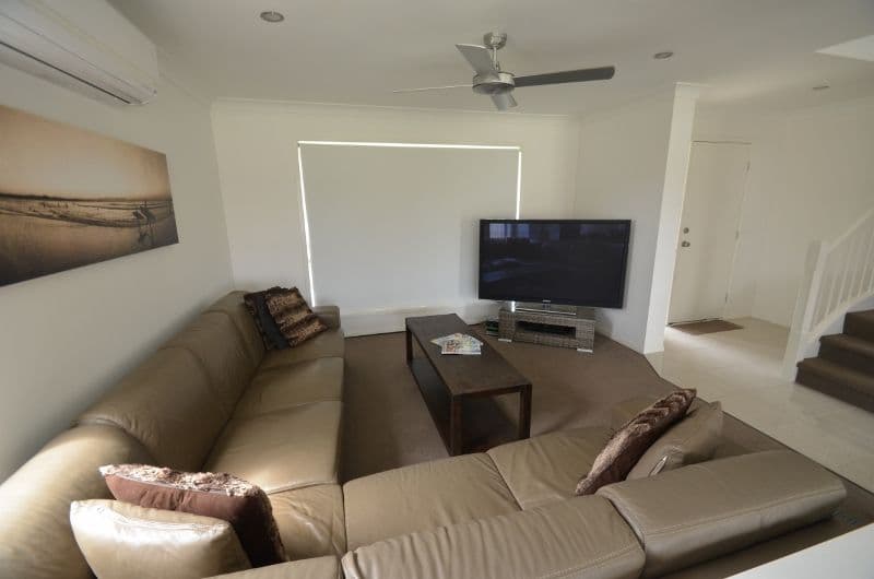 24 Respall Way, Arundel QLD 4214, Arundel - Thumbnail 2