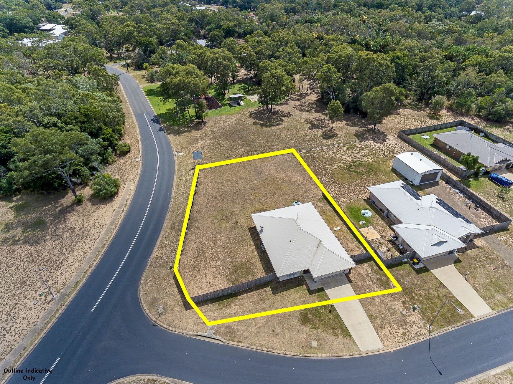 1 Belvedere Court, Moore Park Beach QLD 4670, Moore Park Beach - Thumbnail 3