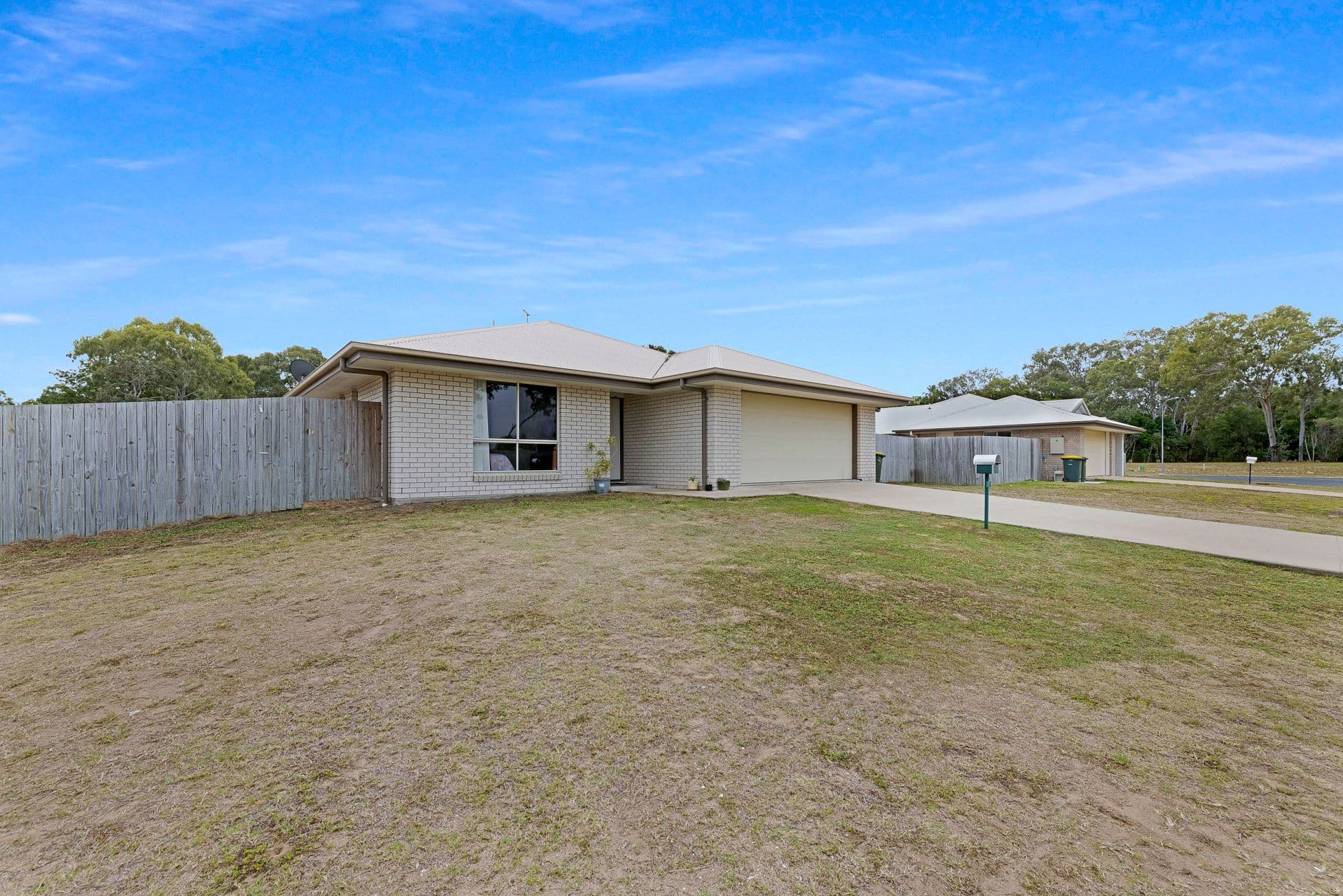 1 Belvedere Court, Moore Park Beach QLD 4670, Moore Park Beach - Thumbnail 5